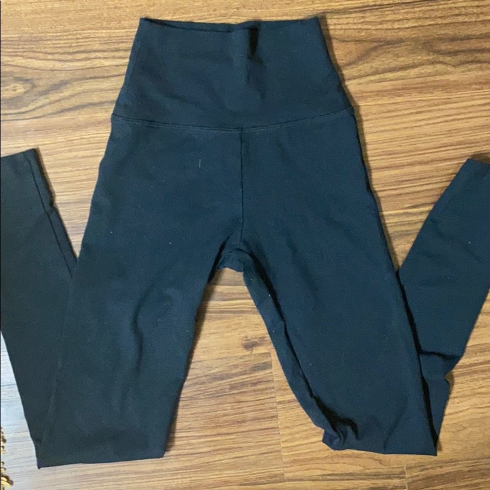 Black aerie leggings
